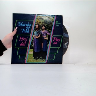 Hrej dál - Martha & Tena (LP)
