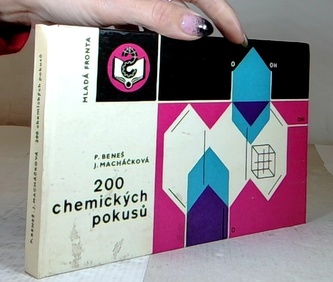 200 chemických pokusů