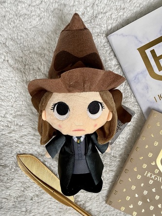 Plyšová Hermiona s kloboukem, Harry Potter