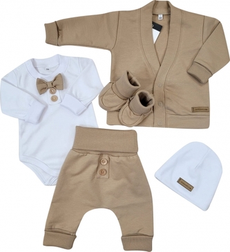 Bavlněná sada, body, kalhoty, motýlek a čepice Elegant Boy 5D, Kazum, mocca/bílá, vel. 62; 62 (2-3m)