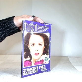 Čtení - ryby a jed, Vánoce s květinou