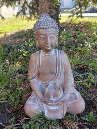 Budha sedící menší