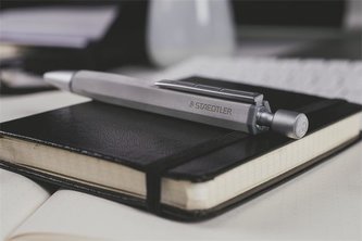 Kuličkové pero 441CONB-9 "Concrete", šedá, 0,5 mm, betonové tělo, STAEDTLER