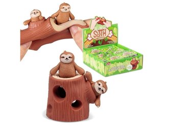 Rozciągliwe leniwce z pniem drzewa