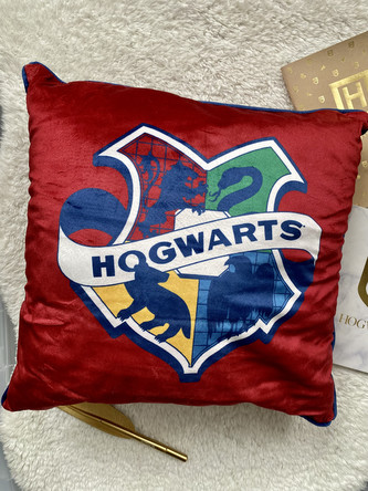 Polštář červený Hogwarts, Harry Potter