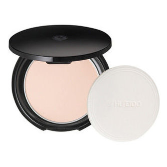 Shiseido Průsvitný kompaktní pudr (Translucent Pressed Powder) 7 g woman