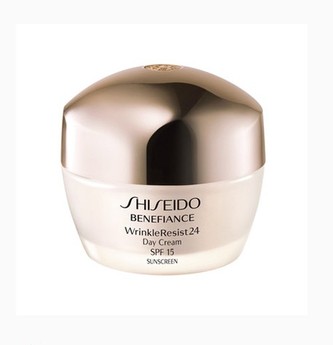 Shiseido Protivráskový denní krém Benefiance WrinkleResist 24 SPF 15 (Day Cream) 50 ml woman