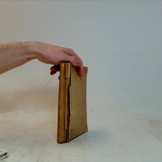 Svatý pokračuje...