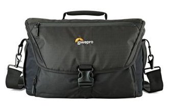 Brašna Lowepro Nova 200 AW II black