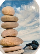 WC deska kameny pláž