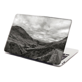 Samolepka na notebook Černobílé údolí: 38x26 cm