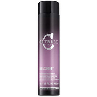 Tigi Regenerační šampon pro chemicky ošetřené vlasy Catwalk Headshot (Reconstructive Shampoo) Regenerační šampon pro chemicky ošetřené vlasy Catwalk Headshot (Reconstructive Shampoo) - Objem 750 ml woman