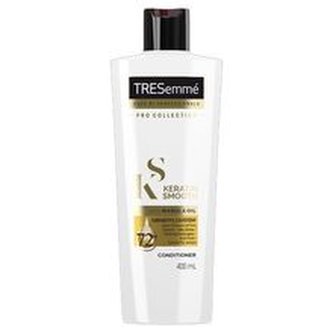 TRESemmé Kondicionér s keratinem pro hladké vlasy bez krepatění (Keratin Smooth Conditioner) 400 ml woman