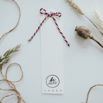 Be Nice Záložka ze slámy