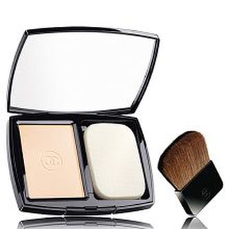 Chanel Vitalumiére Éclat SPF 10 Comfort Radiance Compact Makeup - Rozjasňující kompaktní make-up 13 g pro ženy