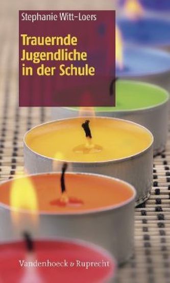 Trauernde Jugendliche in der Schule