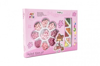 Korálky dřevo/plast se šňůrkami v krabici 33x23x3cm